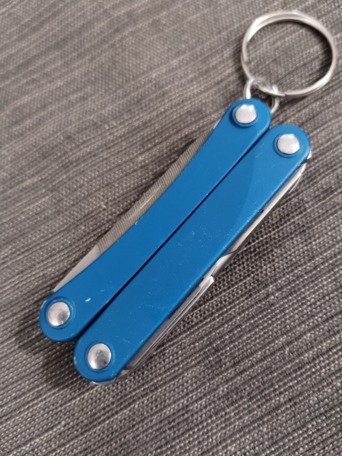 Leatherman SQUIRT PS4 Retired Multi-Tool Pliers Scissors Knife in BLUE! Keychain