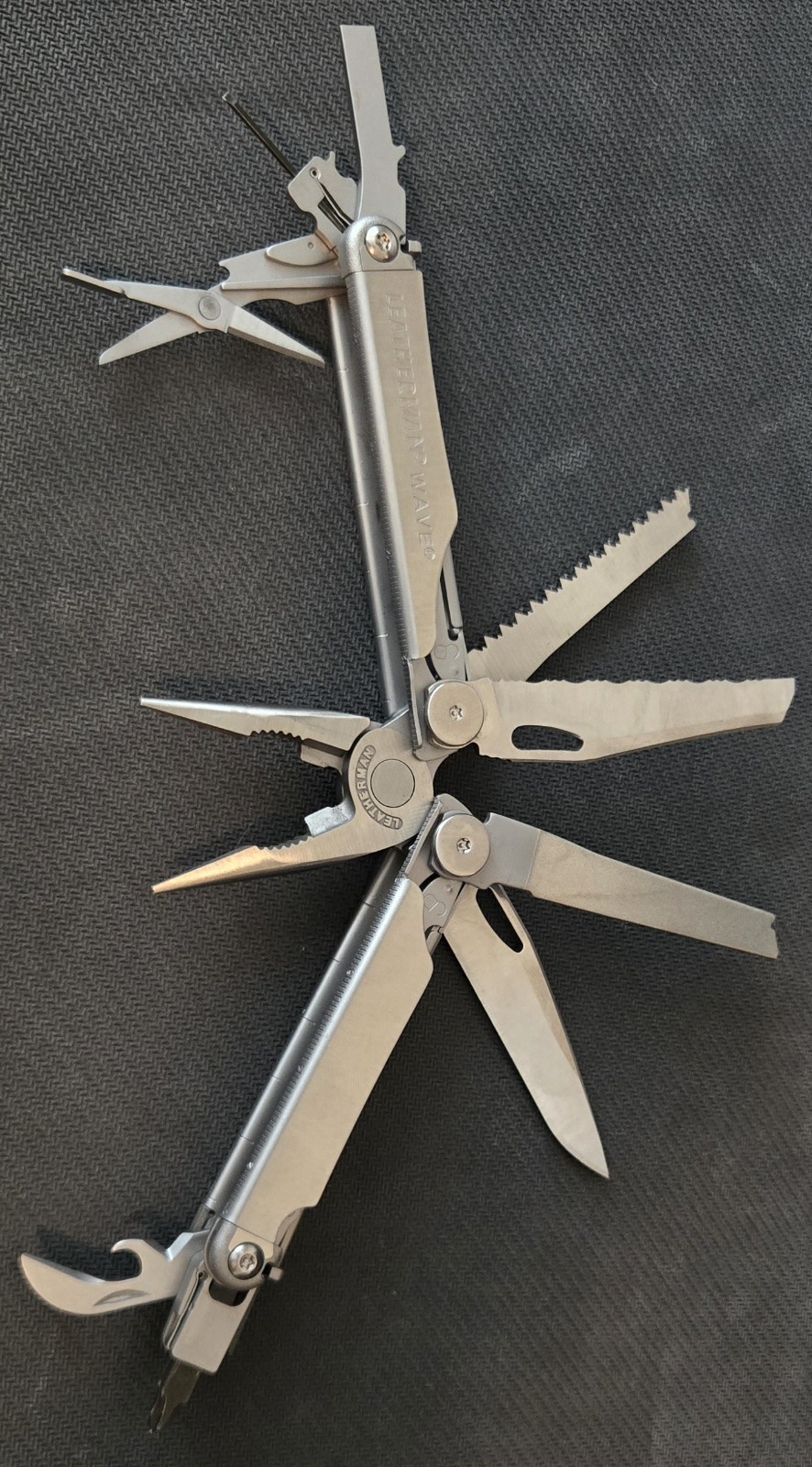 Leatherman Wave Multi-Tool Multitool Pliers Pocket Knife w/ Sheath