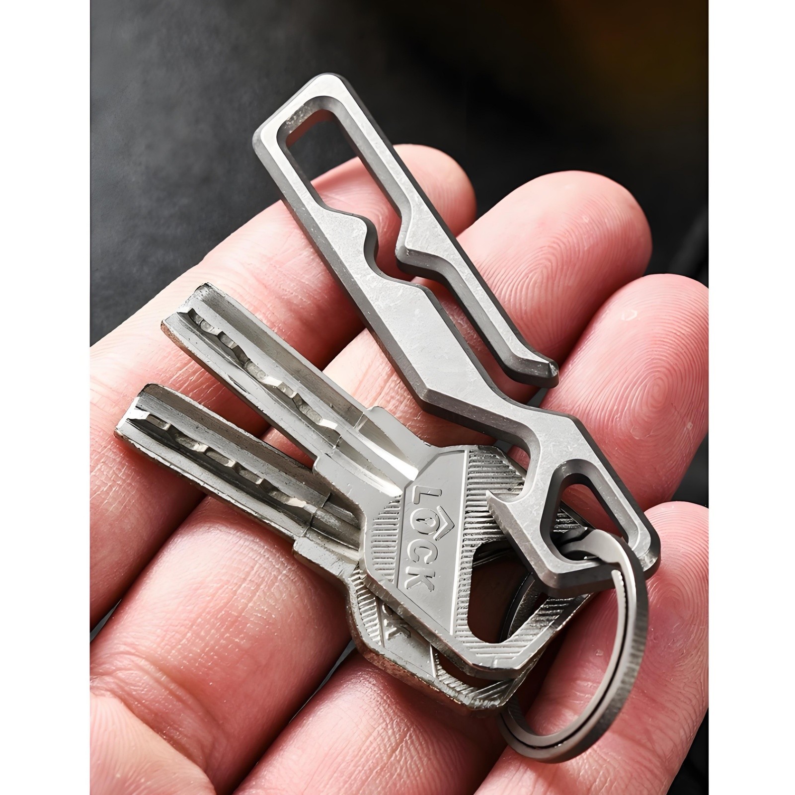 Titanium Alloy EDC Keychain Clip Multi-Tool Belt Hook Outdoor Gear lightweight