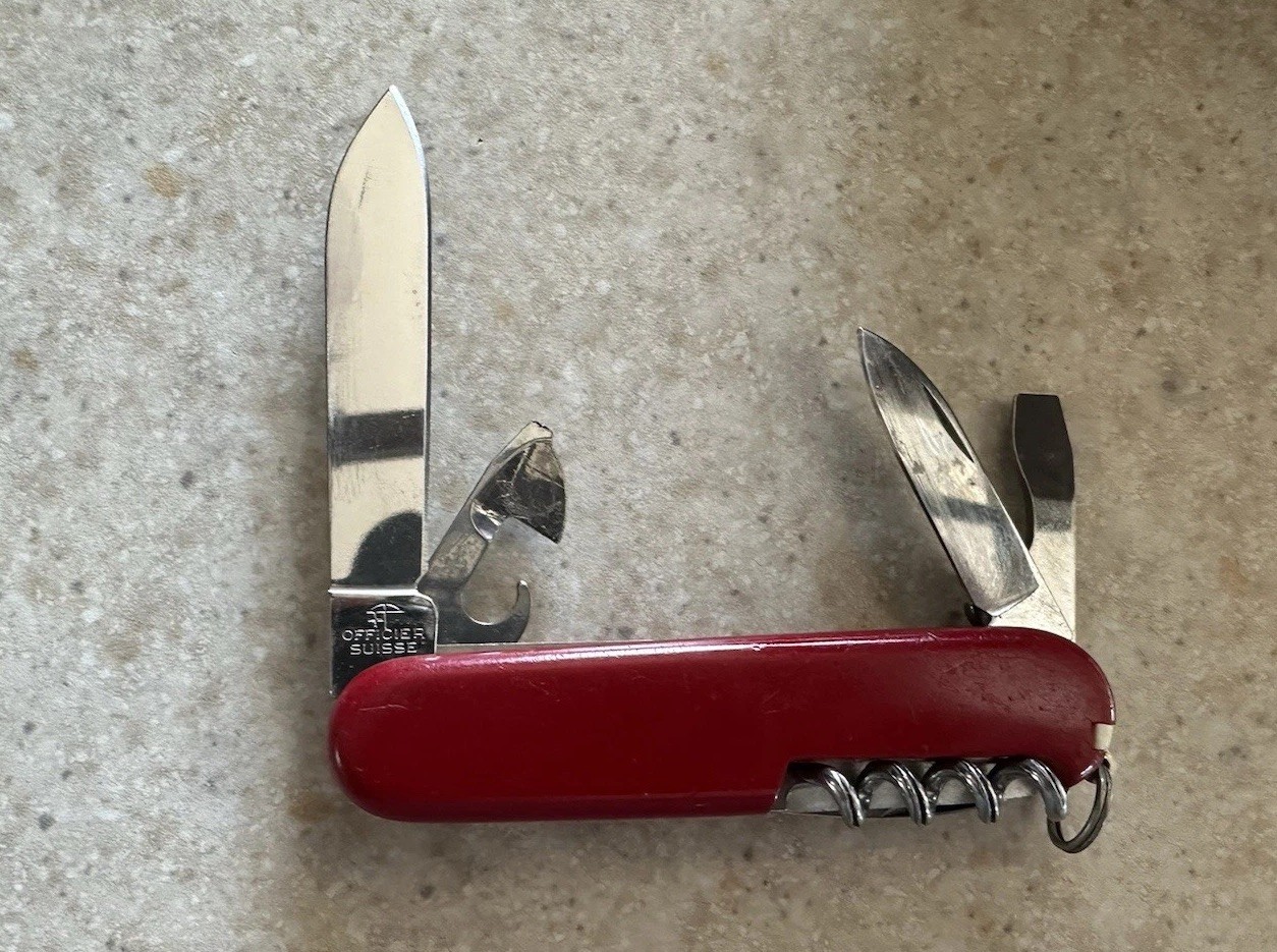 Victorinox Camper “Camping With Tent” 91mm & 60mm Classic Knife Case