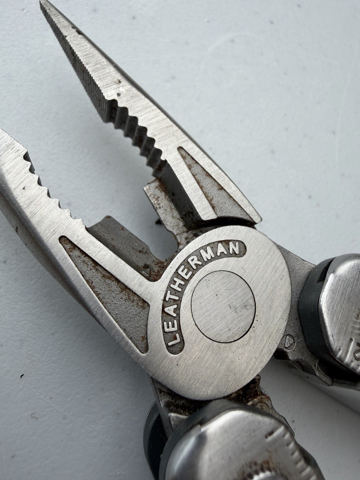 Leatherman Core Stainless Steel Multitool w/ Pliers, Knife – Discontinued –