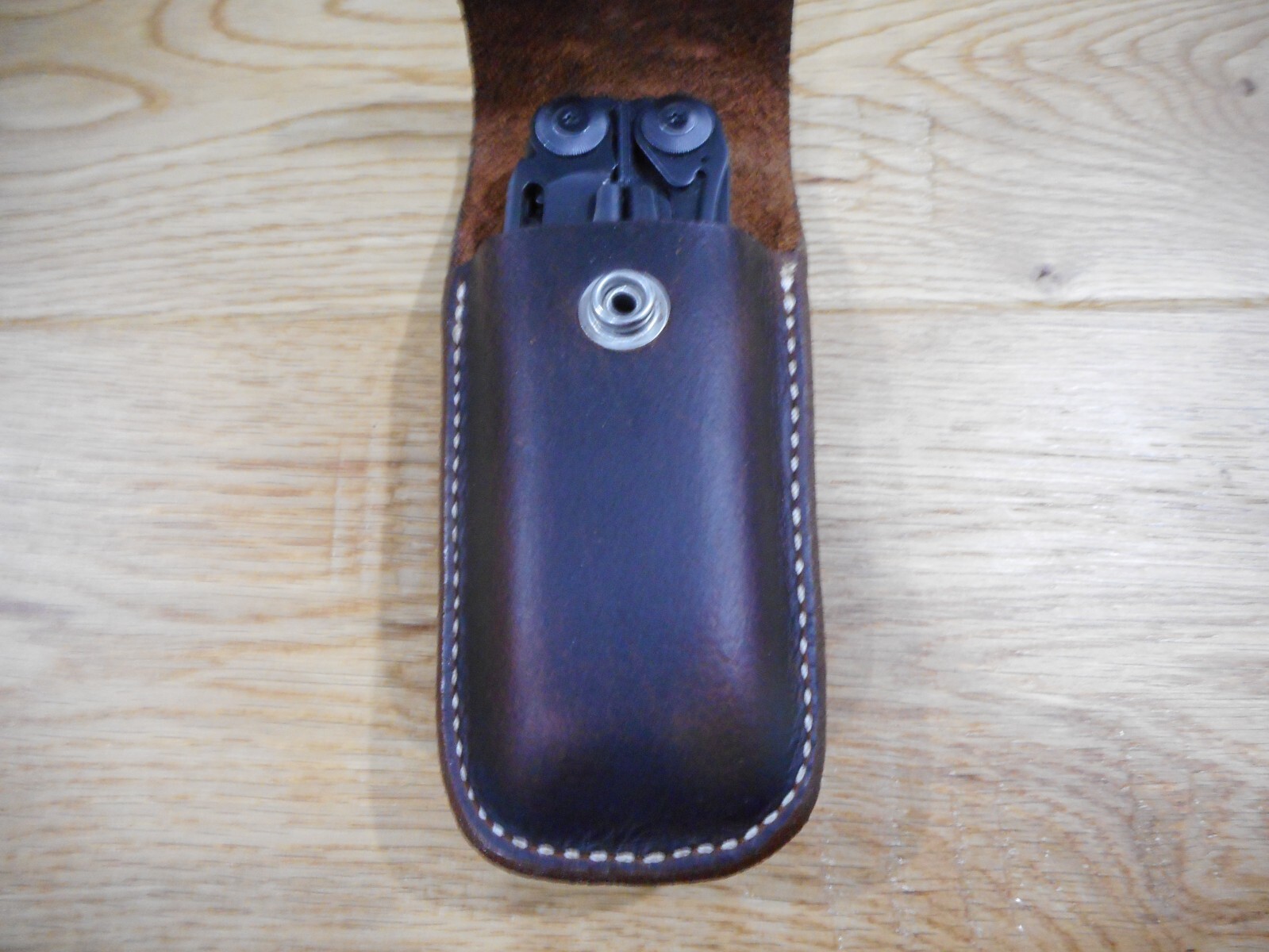Leatherman Surge. Crazy Horse leather sheath. plain flap. Sheath only.
