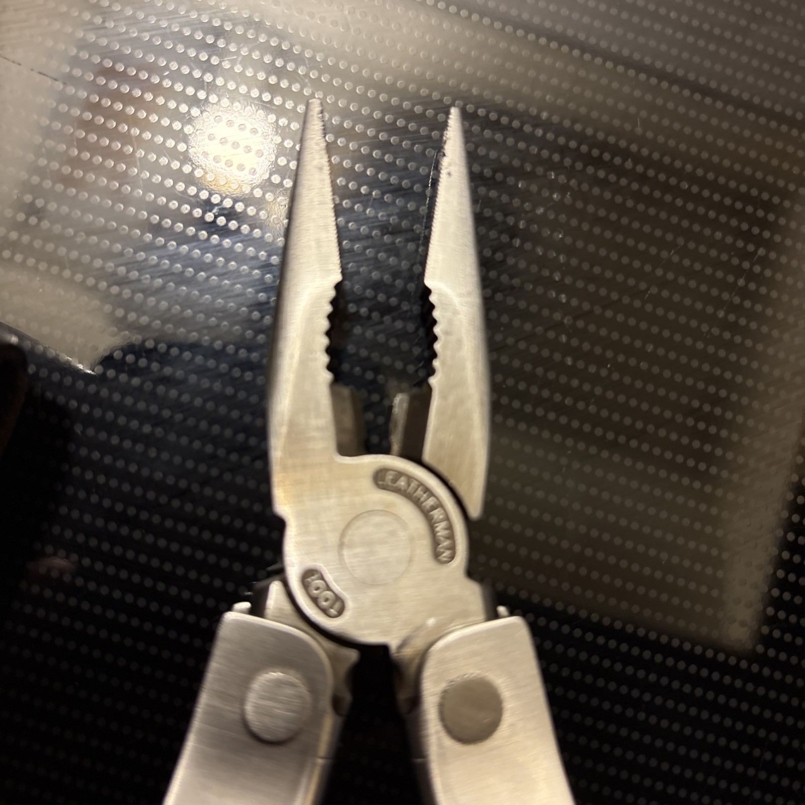 Vintage LEATHERMAN Super TOOL 200 Multi Tool! 03/04 Date Stamp! NICE with sheath