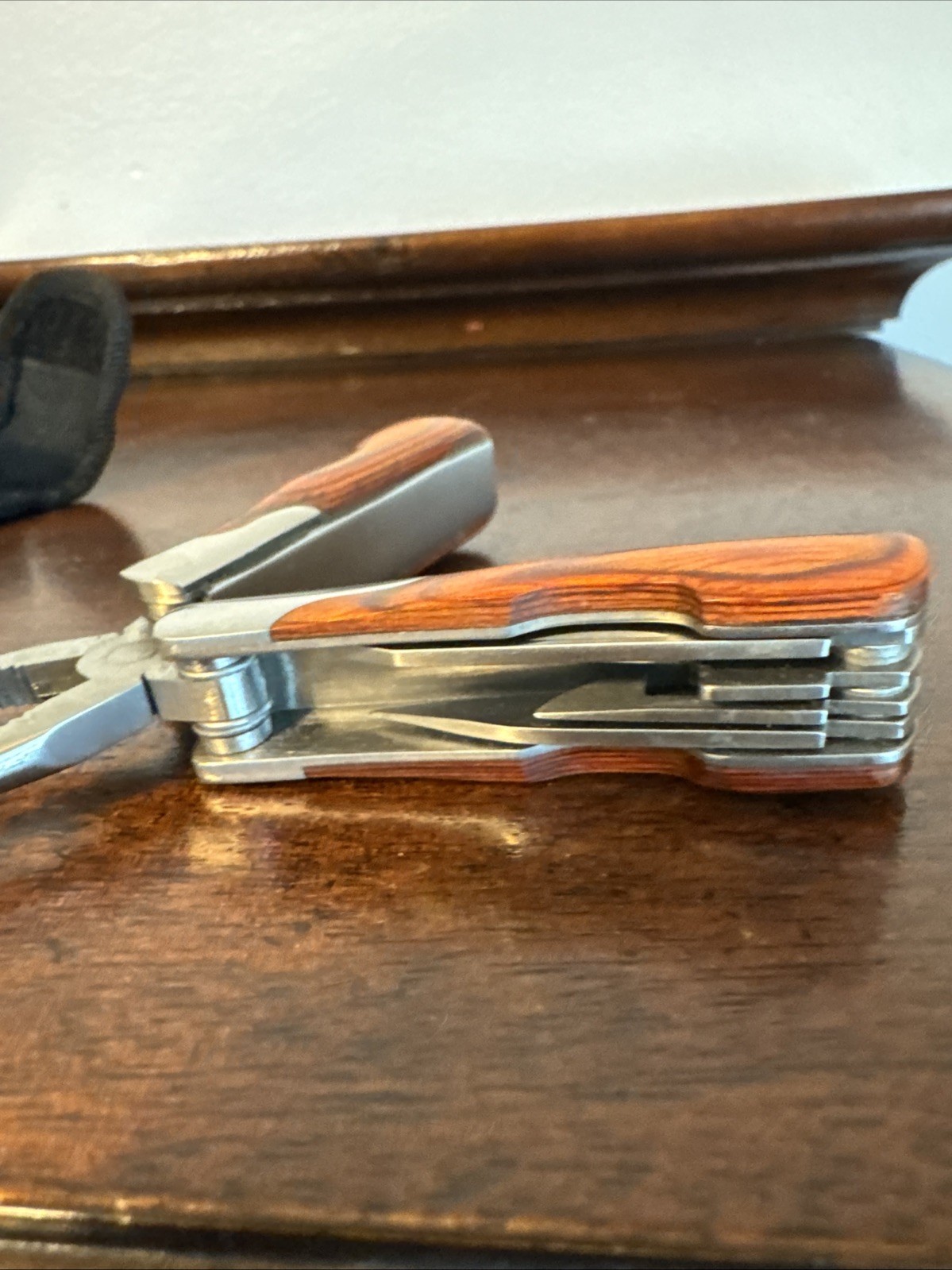 VINTAGE Guidesman 9 Multi-Tool, Pliers, File, Screwdriver & More, W/ Nylon Case