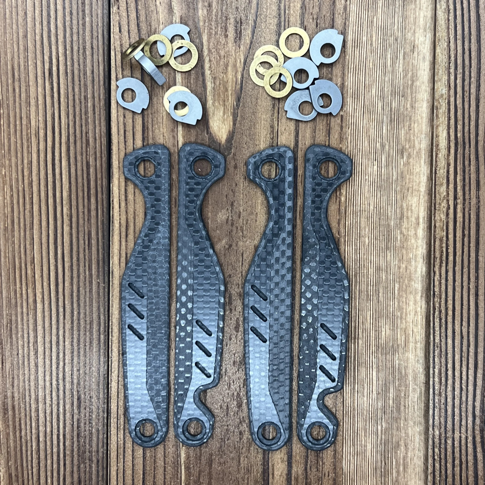 4 pcs Carbon Fiber Scales with 1.5*6mm Groove For Leatherman Charge TTI Plus