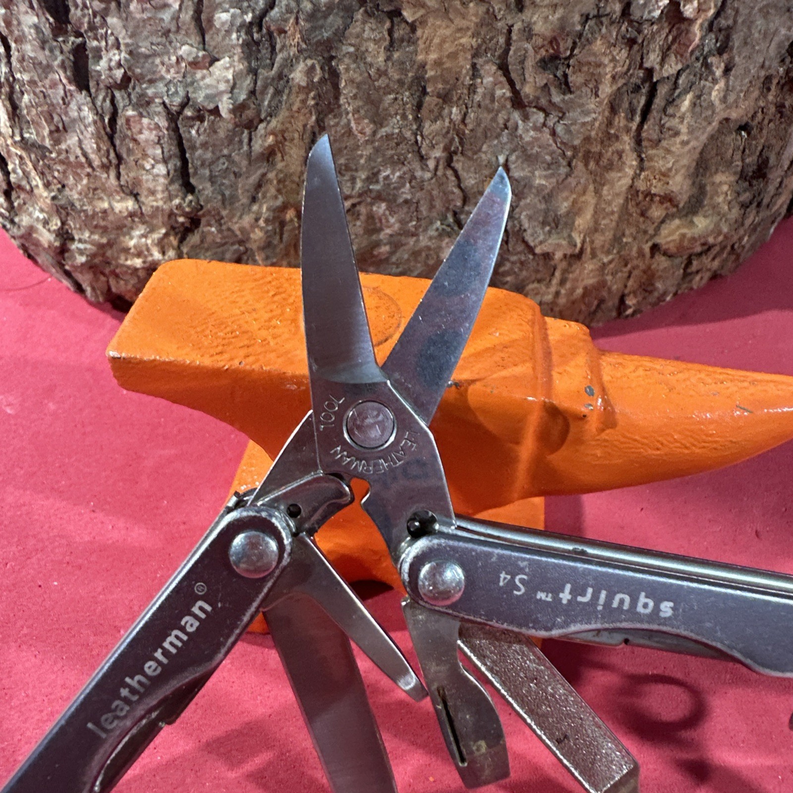 Leatherman Squirt S4 Multi-Tool Gray Nice Condition Some Handle Wear