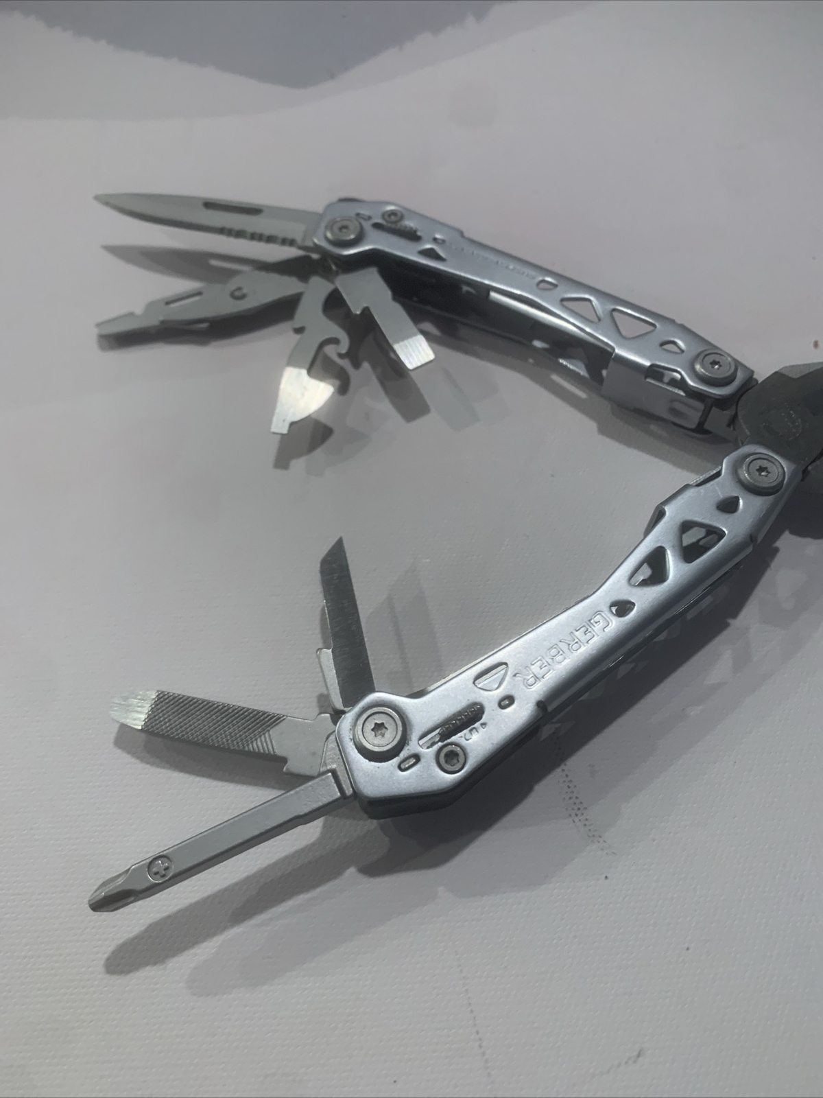 Gerber Suspension NXT 15-in-1 Multi-Tool with Pocket Clip in Excellent Condition