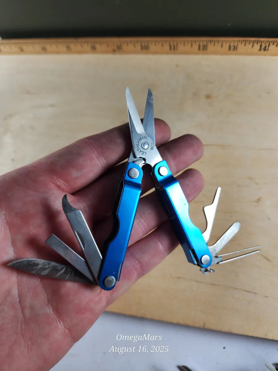 Leatherman Micra Blue #9 Light usage