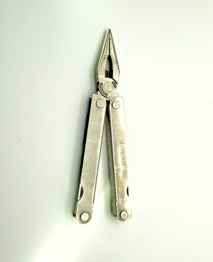 VINTAGE LEATHERMAN MULTI TOOL. USA Portland OR Used