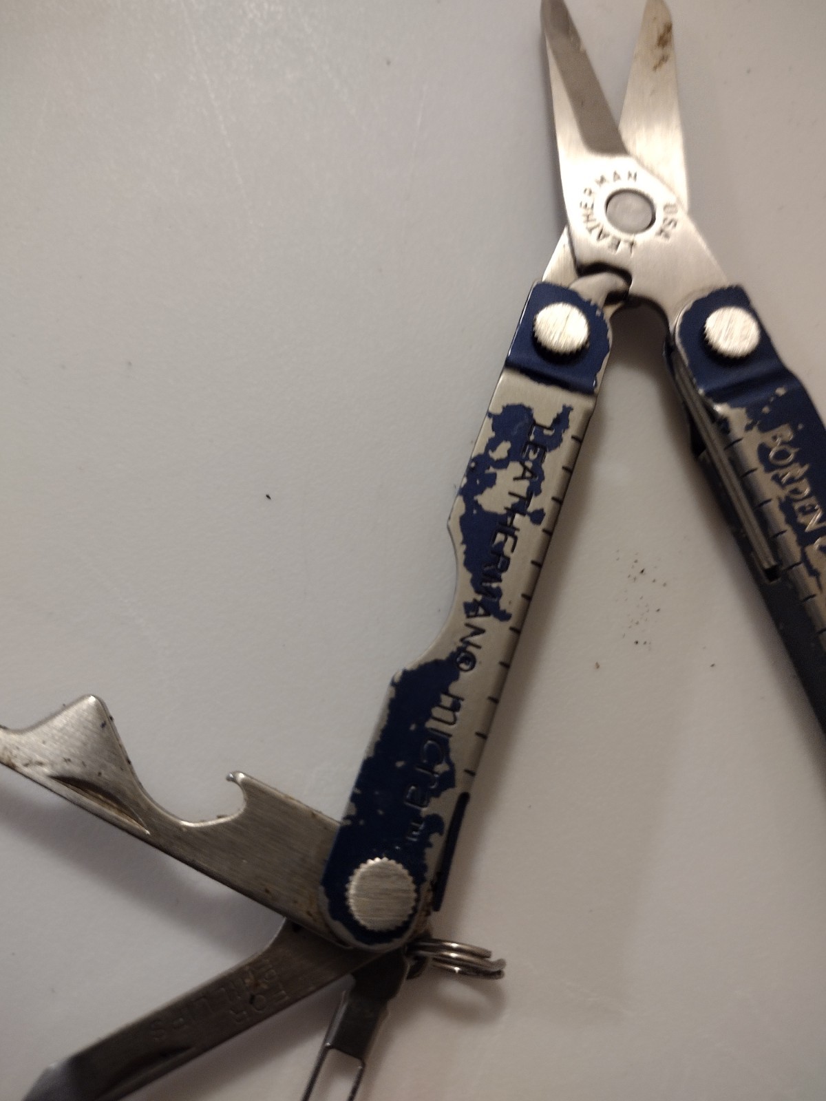 Leatherman Micra 10 in 1 Multitool Stainless Steel Hiking Camping Fishing Blue
