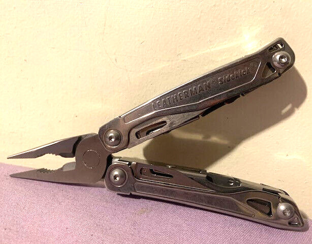 Leatherman SideKick Multi-Tool With Pocket Clip 420HC Stainless Steel–Great