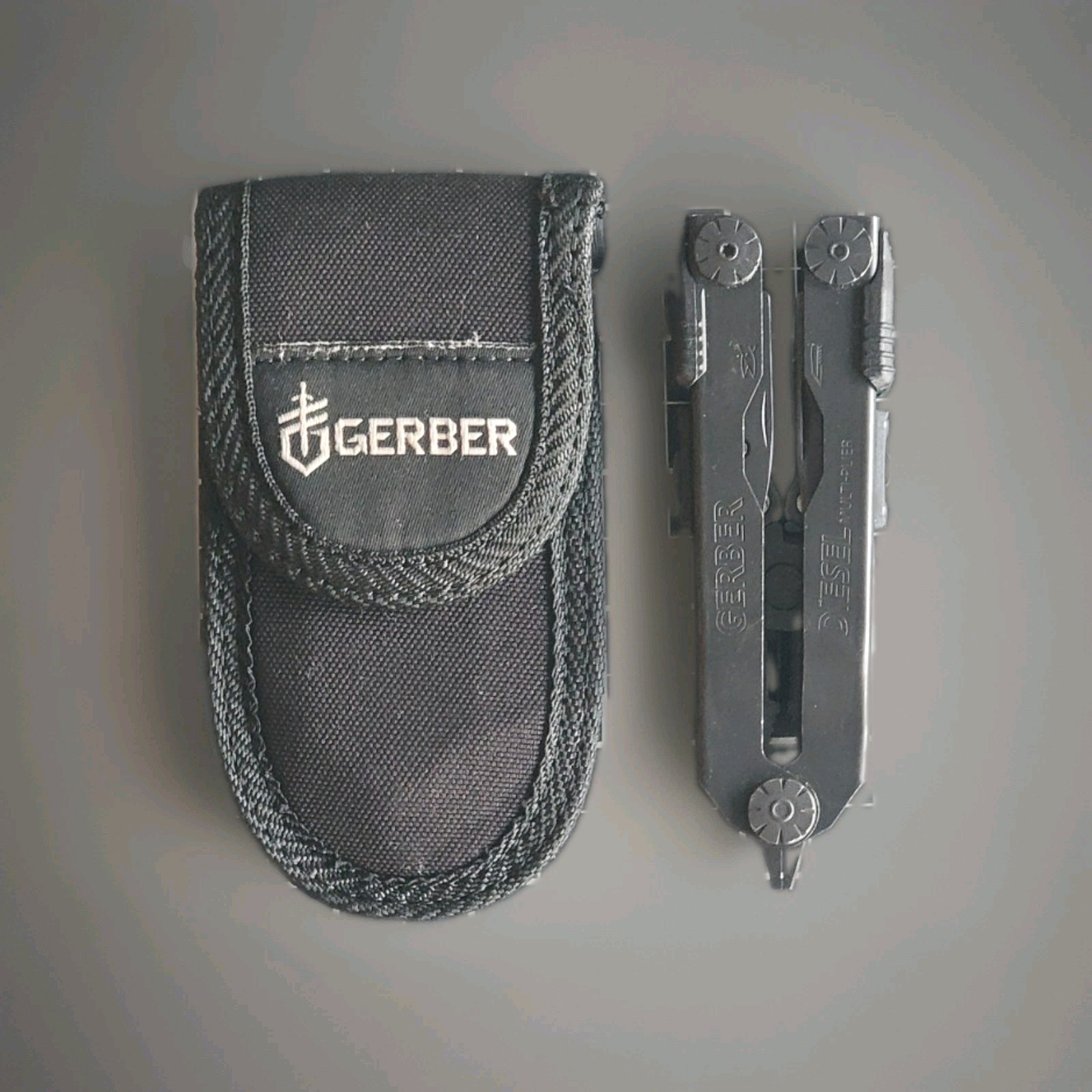 Gerber Diesel (Black) Multi-Tool Pliers 12 Tools 2.5″ Serrated w/ Sheath