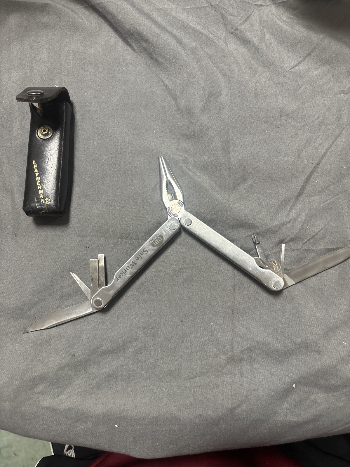 Vtg Original Leatherman Multi Tool Portland OR Leather Sheath USA