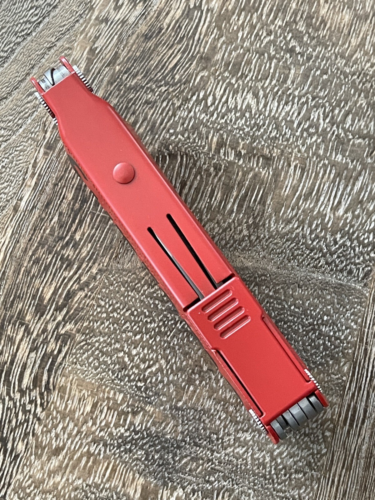 Limited Edition Leatherman Rebar Supreme Red & Squirt PS4 Supreme multi tools