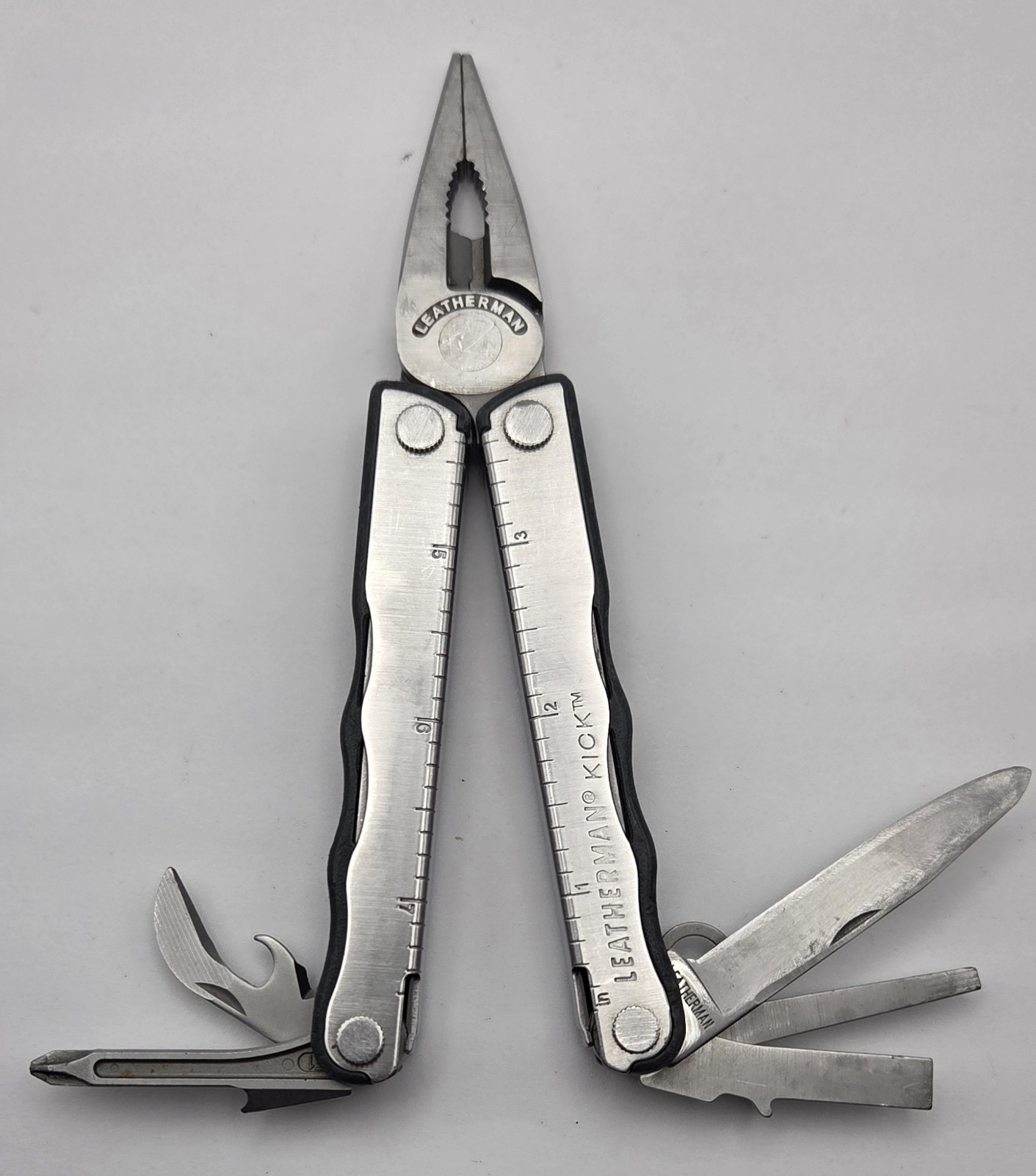 Retired Leatherman Kick Stainless Steel Multi Tool – Silver