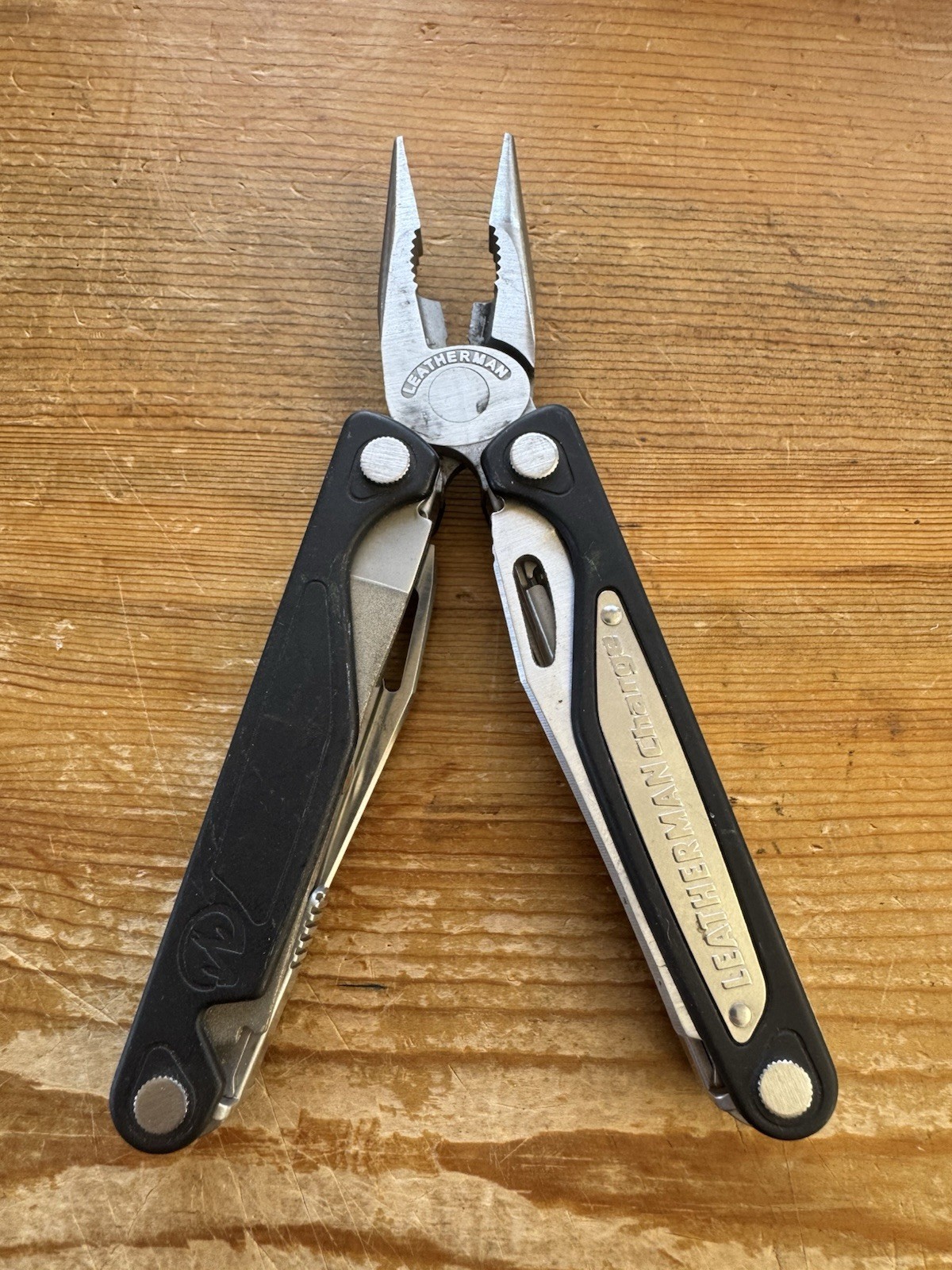 Leatherman Charge AL Silver/Black – Excellent Discontinued