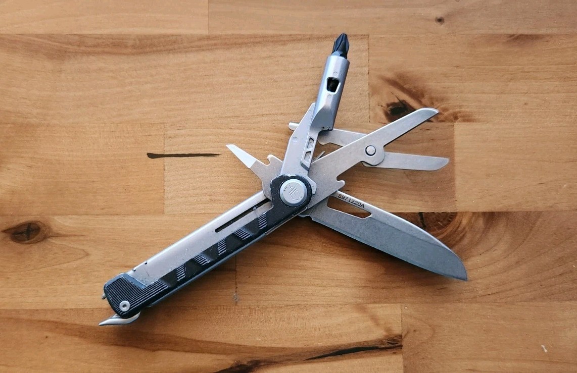 Gerber Armbar Drive Urban Orange Multi Tool Folding Folder EDC Knife – Great Y26