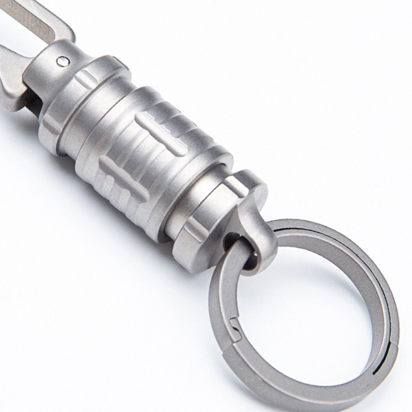 360 Degree Titanium Integrated Belt Universal Quick Release Buckle Car Keychain