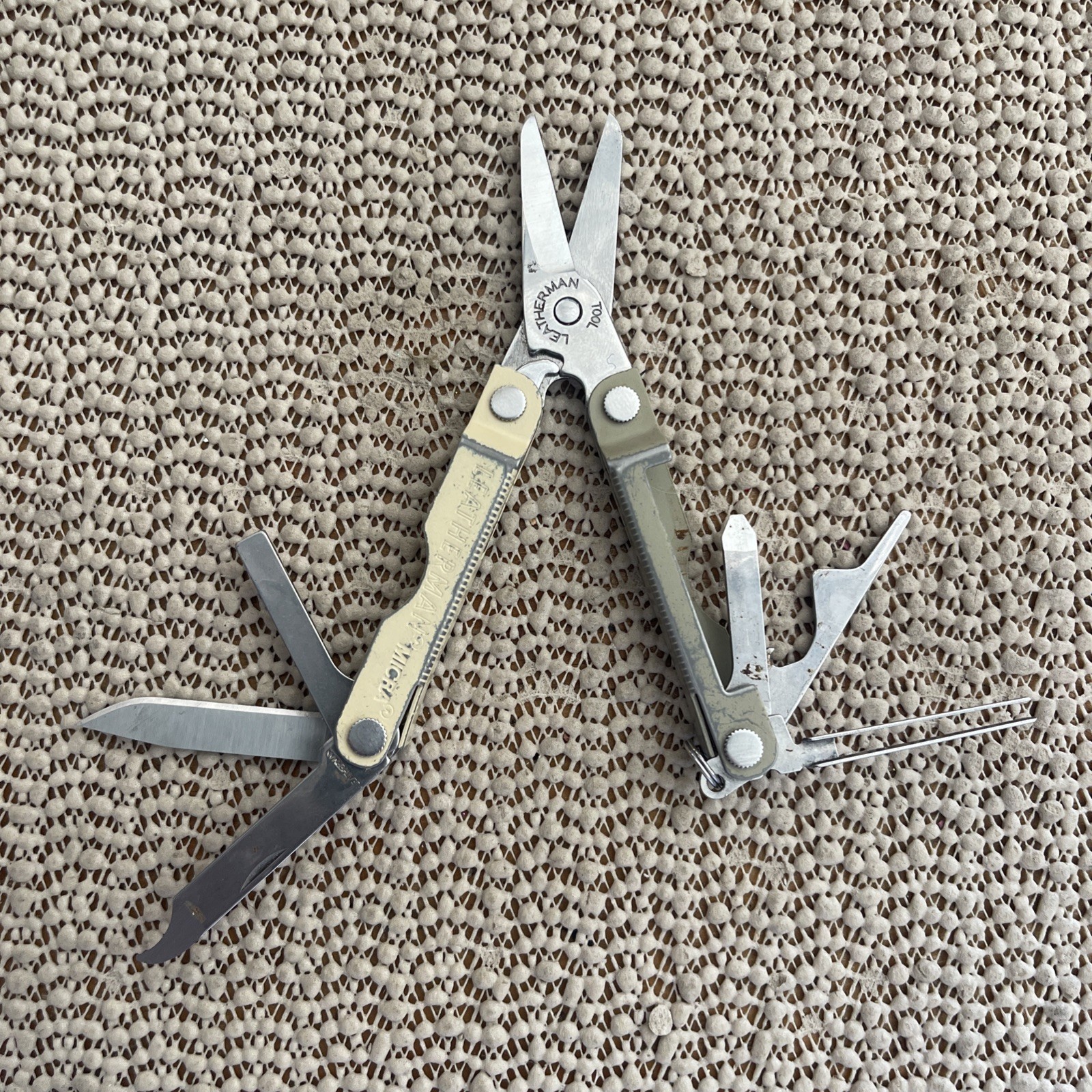 LEATHERMAN, Micra, Keychain Multi-Tool Winter Fog