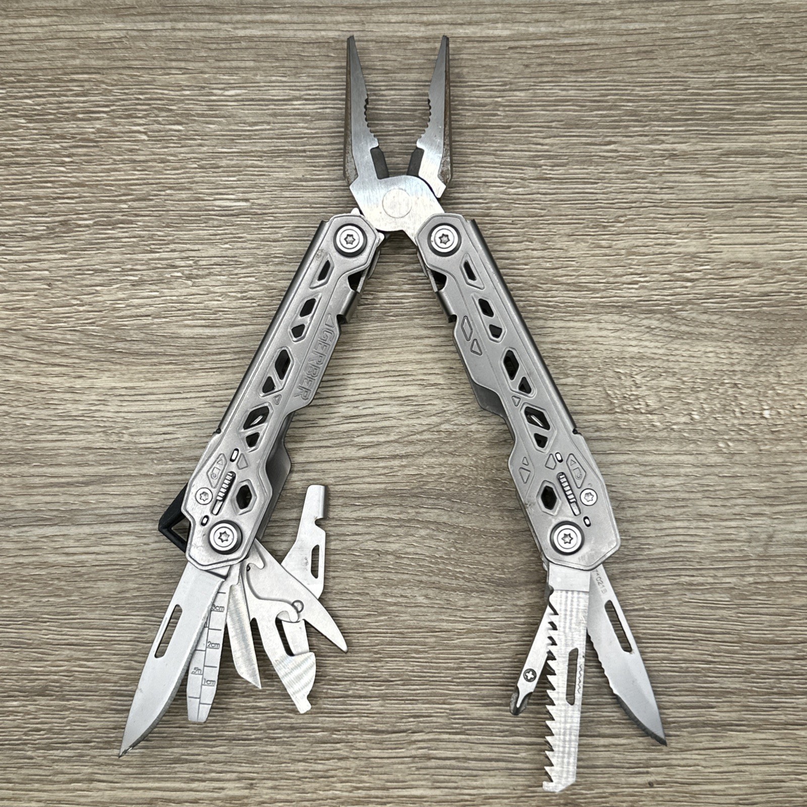 Gerber Truss Multi-Tool Pliers Knife Folding EDC FAST SHIPPING!