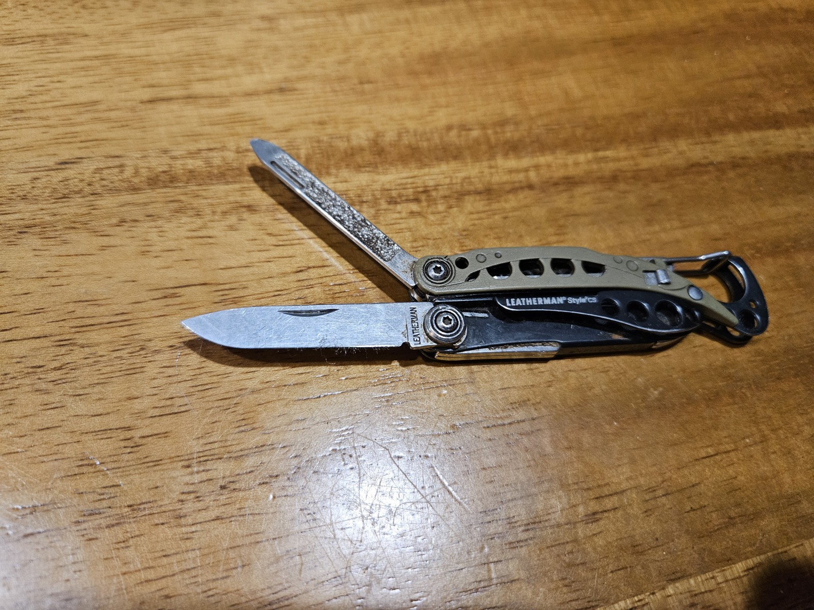 Rare Green Leatherman Style cs