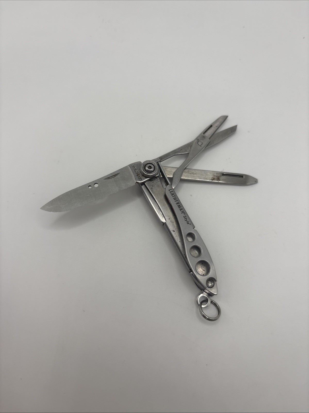 Original Leatherman Style Small Multi-Tool Red w/ Key Ring Retired READ – 4-2