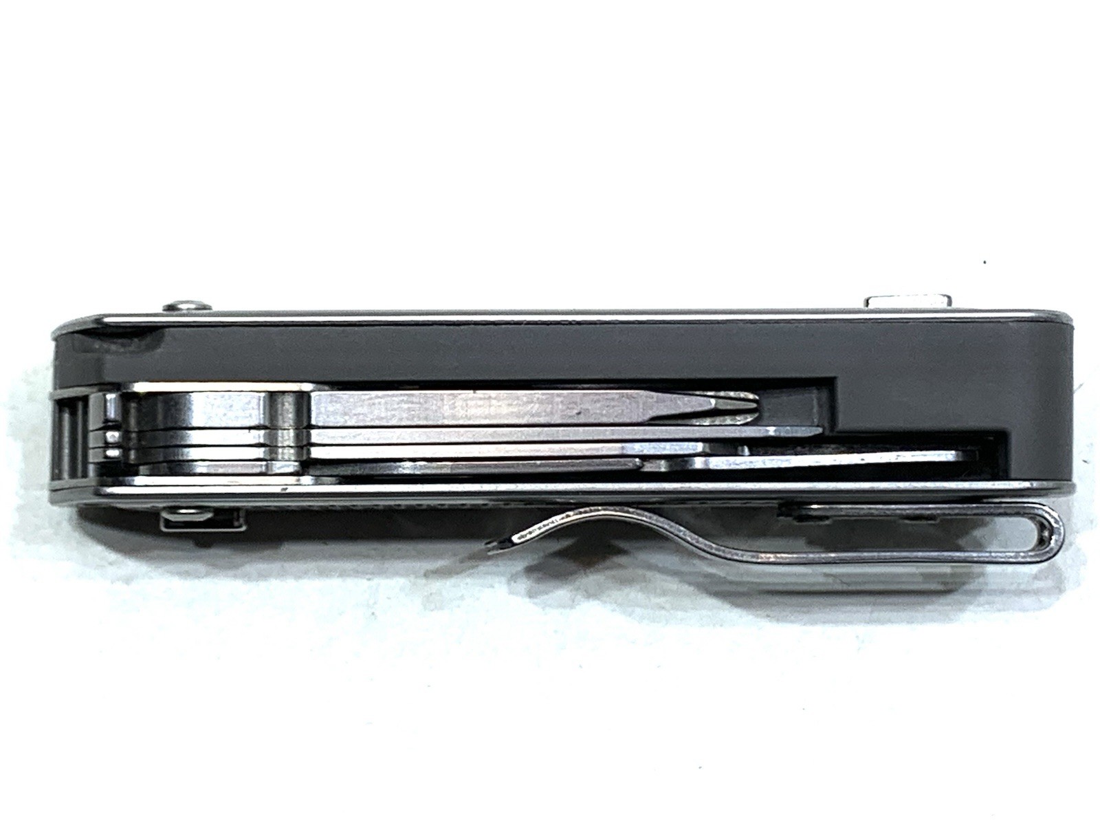 Leatherman FREE T4 Pocket Knife Multi-tool! Stainless! RETIRED!