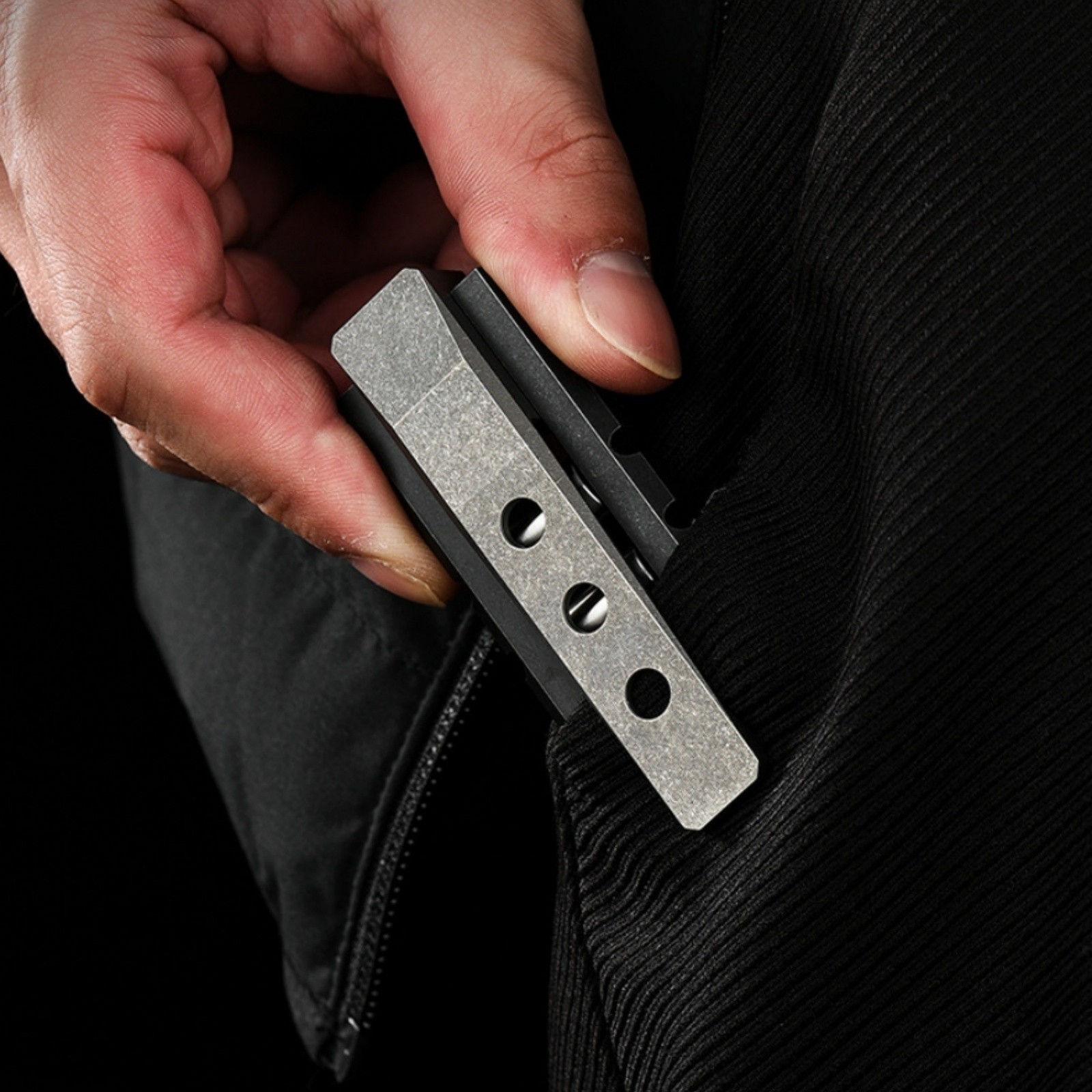Titanium Alloy EDC Pry Bar Multi-Tool with Fidget Roller Pocket Clip Outdoor