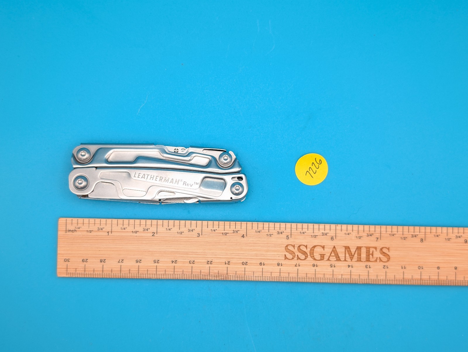 Leatherman Rev 3.8″ Multi-Tool, Stainless!