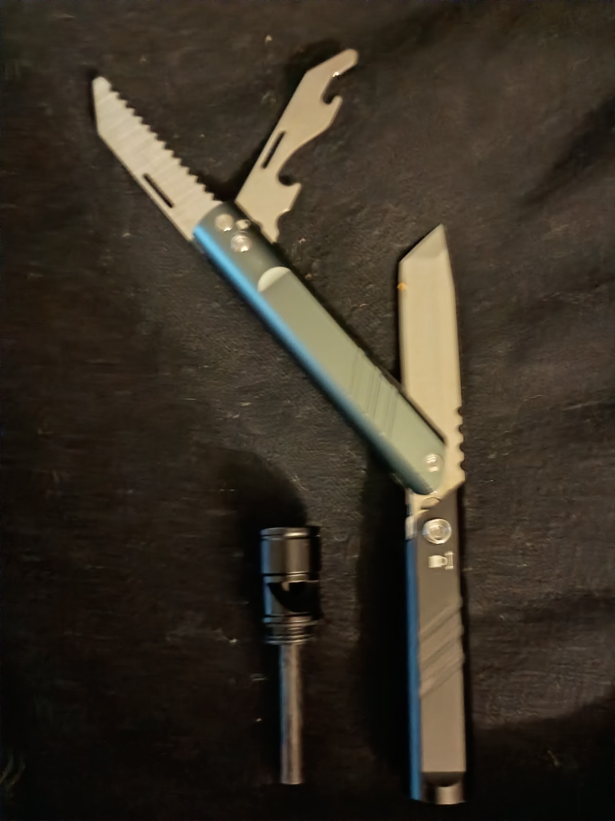 8 in 1 multifunctional Tool