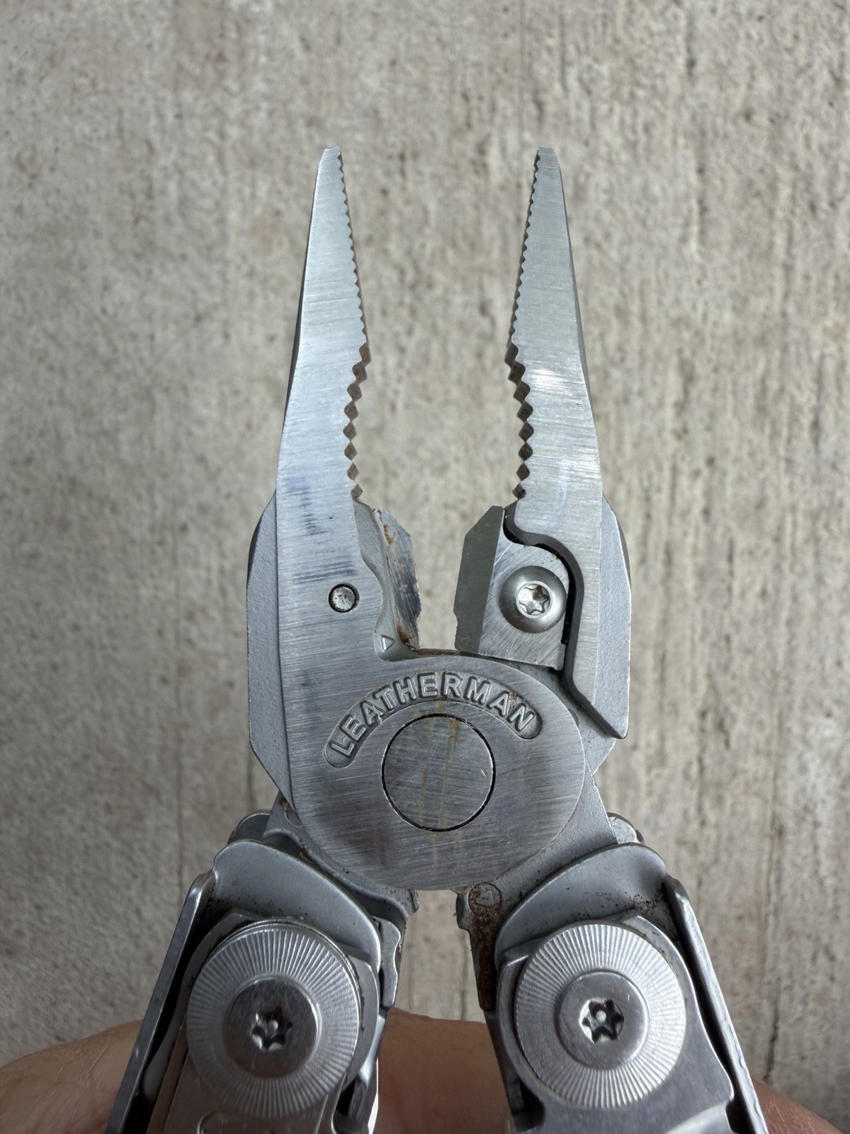 LEATHERMAN SURGE MULTI-TOOL IN BLACK NYLON SHEATH, EXCELLENT OVERALL USED!