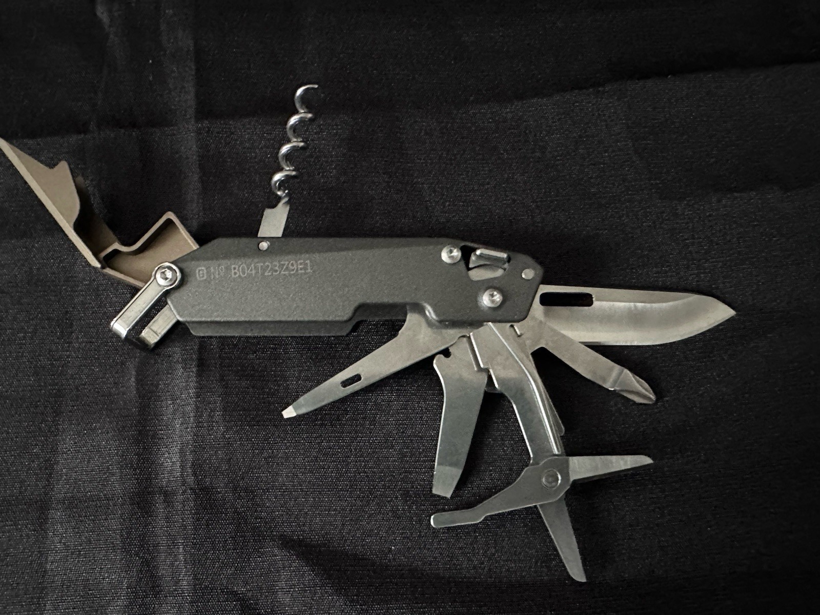 Leatherman Garage Batch #004 EUROPE 75 LE