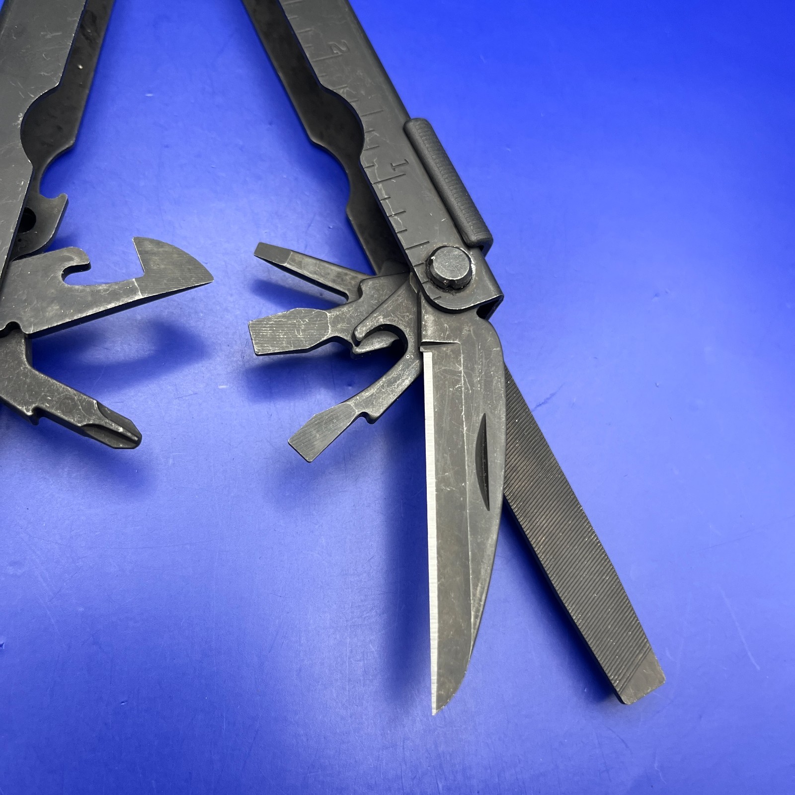 Gerber MP600 Black Oxide Multi-Tool Needle Nose Pliers