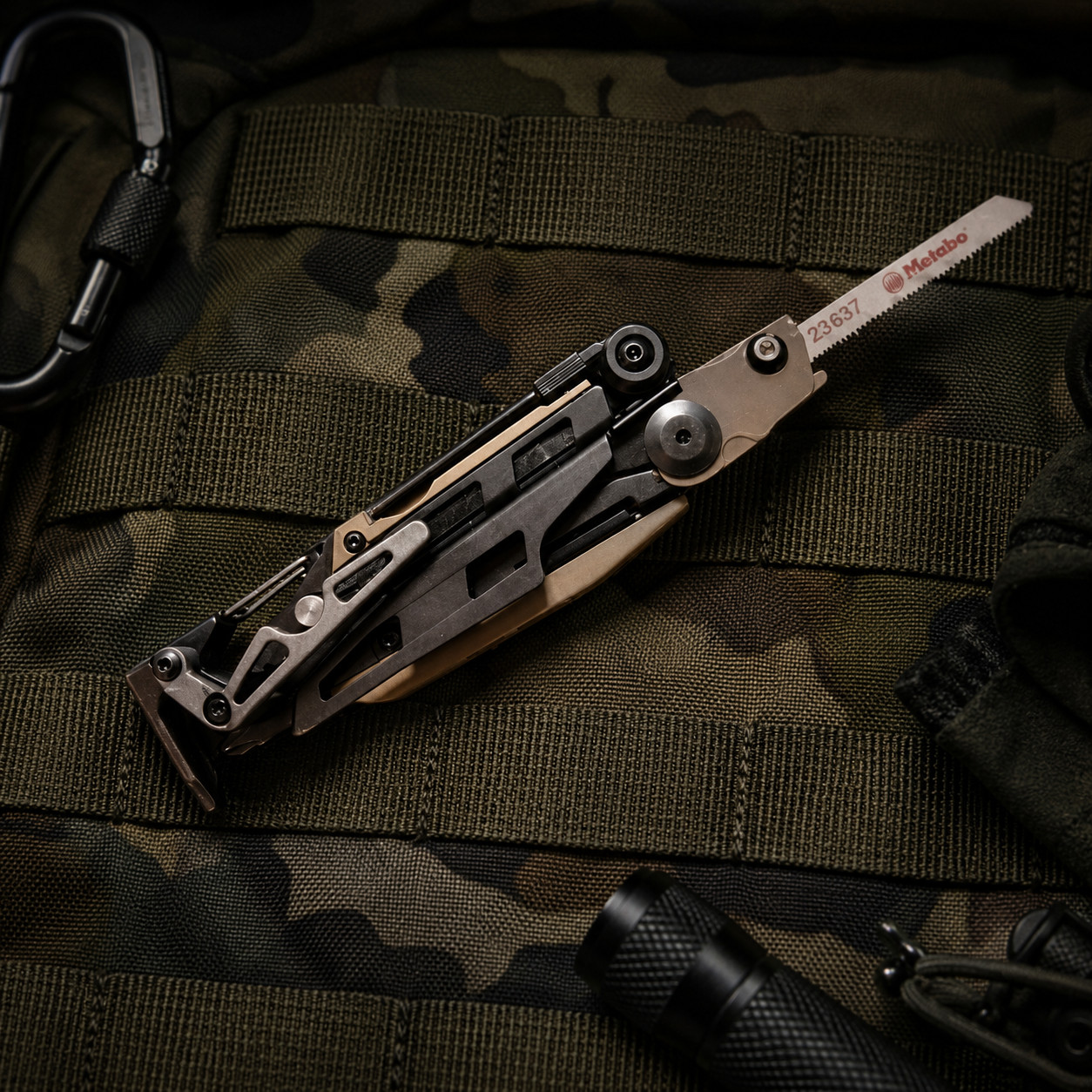 T-Shank Saw Adapter Standard Version Compatible with Leatherman MUT