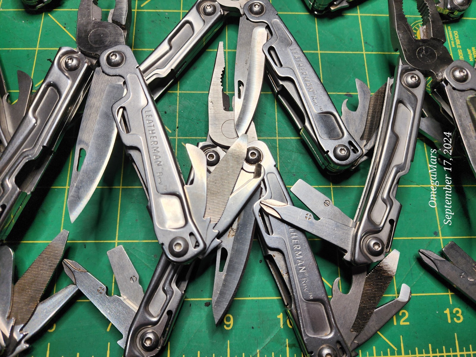 Leatherman Rev one at random great conditions. x1(ONE) per order