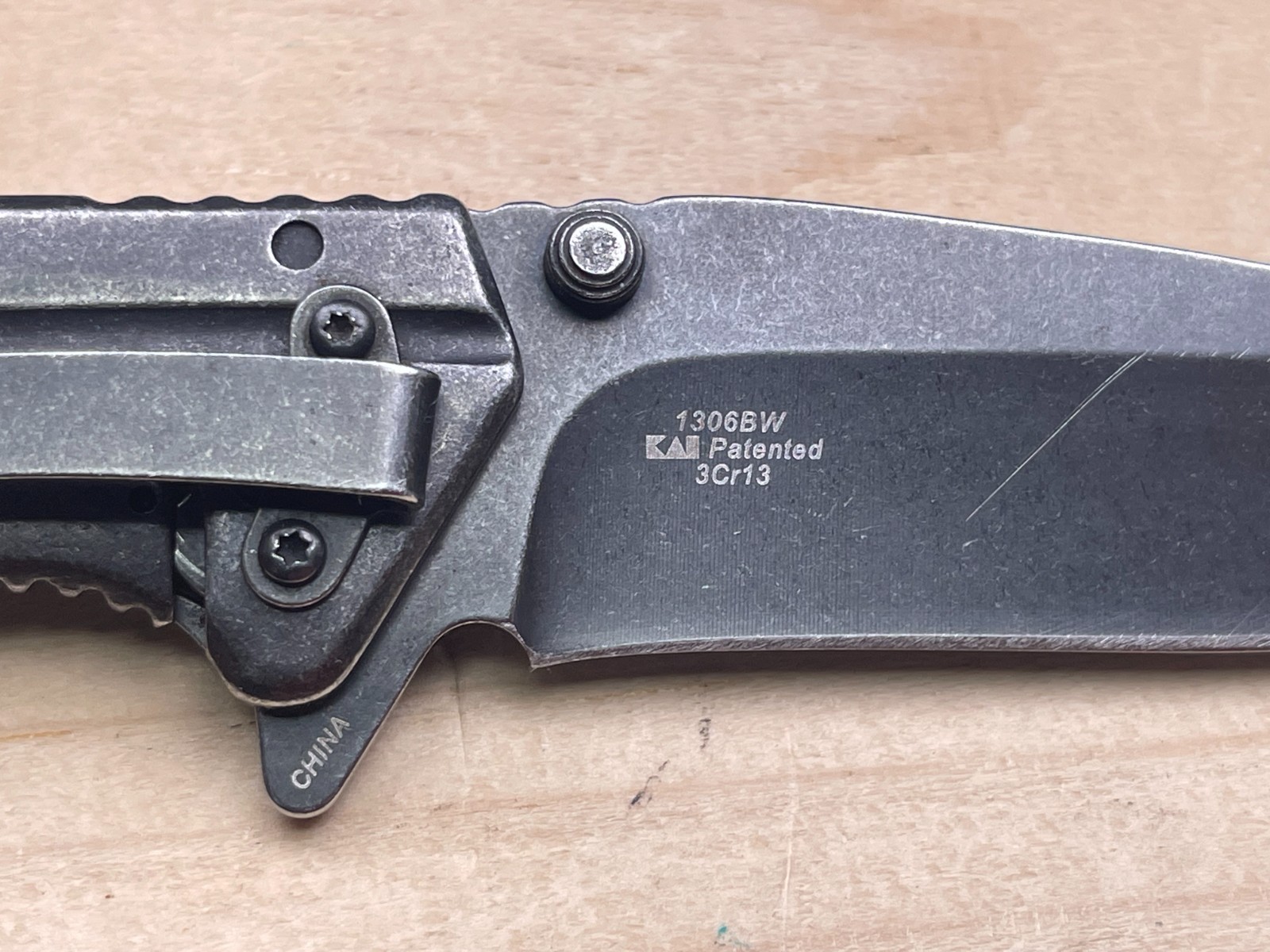Kershaw 1306BW Filter KAI Patented 3Cr13 SpeedSafe A/O Folding Pocket Knife