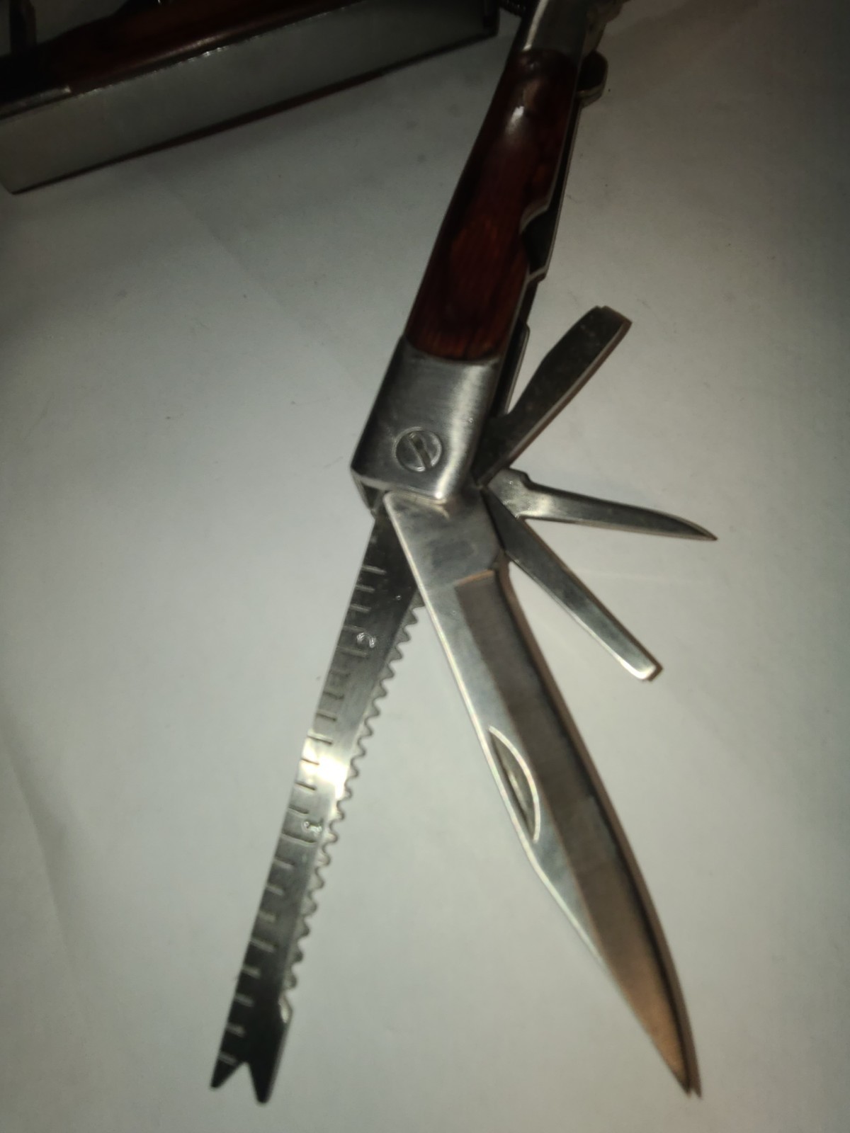 Similar to Leatherman Multi-Tool Sheffield 2CR Wood Grain Handle 12 in 1 minty!
