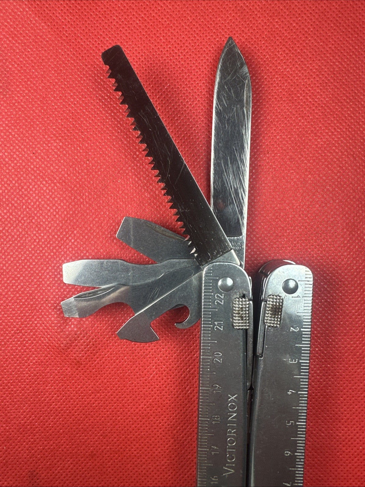 Rare 1998 Victorinox Swiss Tool RS Rescue 3.0326 Multi-Tool, Sheath, Scissor