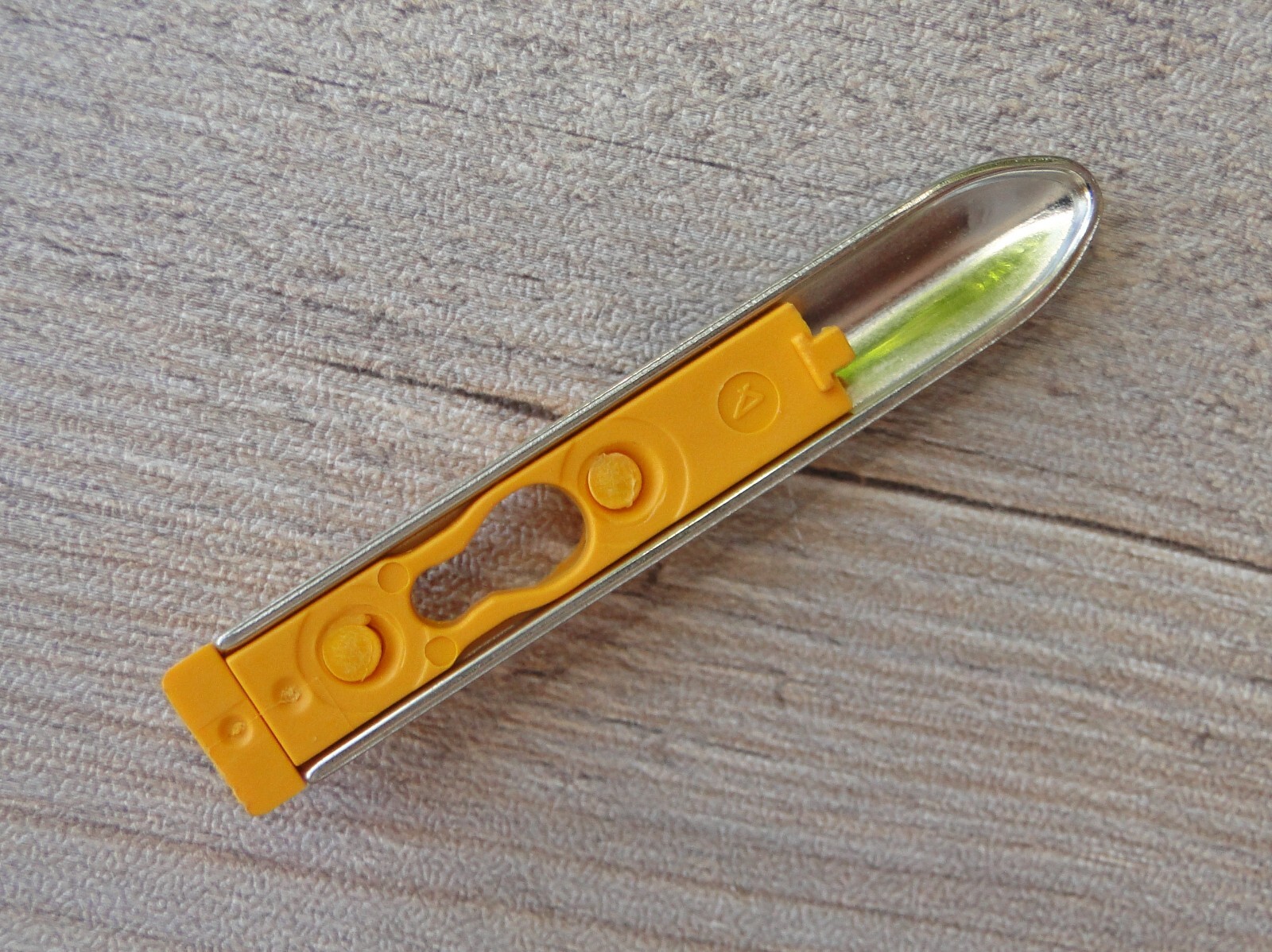 Leatherman® Signal Diamond Coated Sharpener Yellow for Signal Multi-Tool 935000
