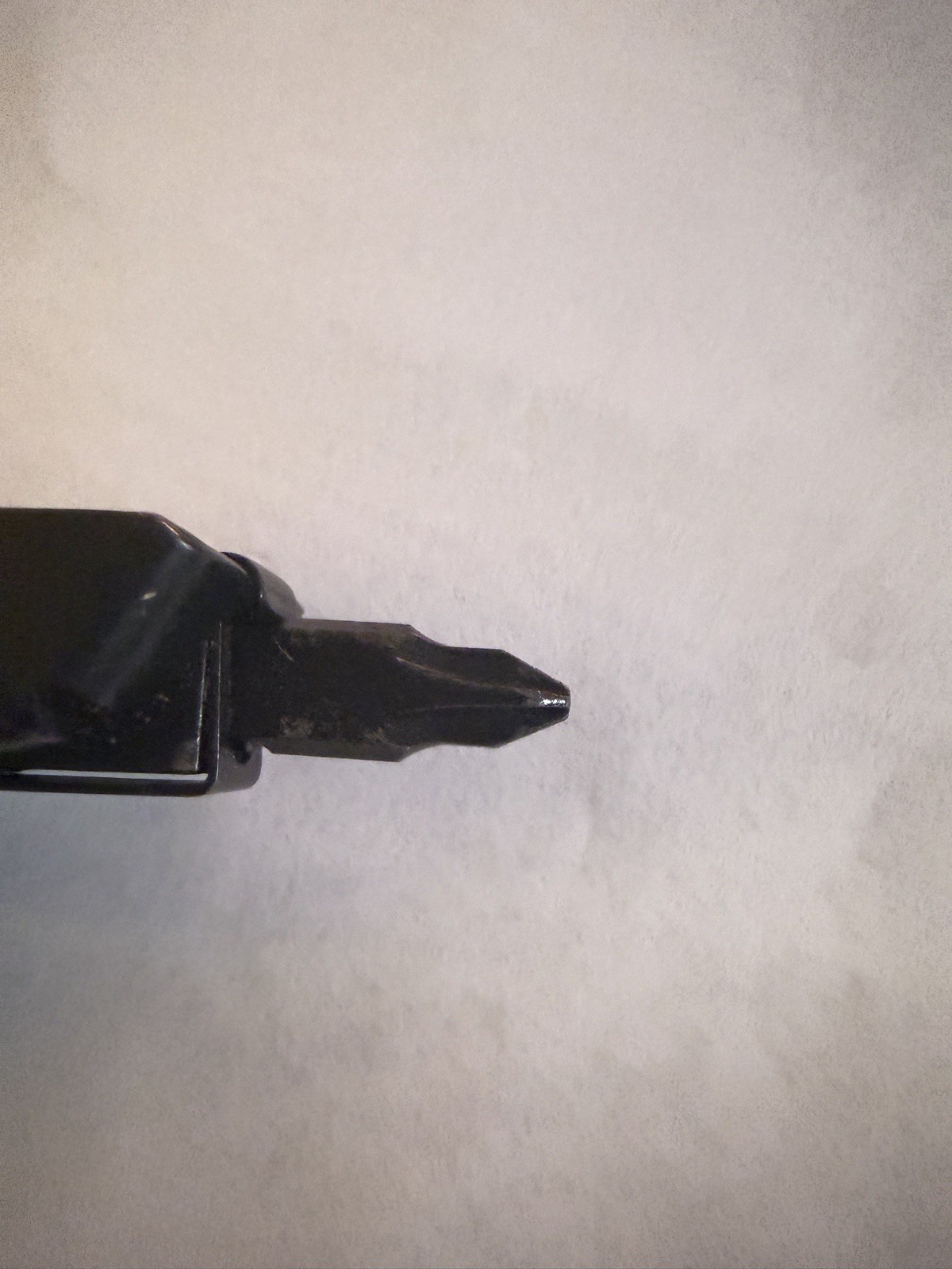 Leatherman MUT Black Oxide Multi-Tool Wire Cutter Version w/ Bits Excellent