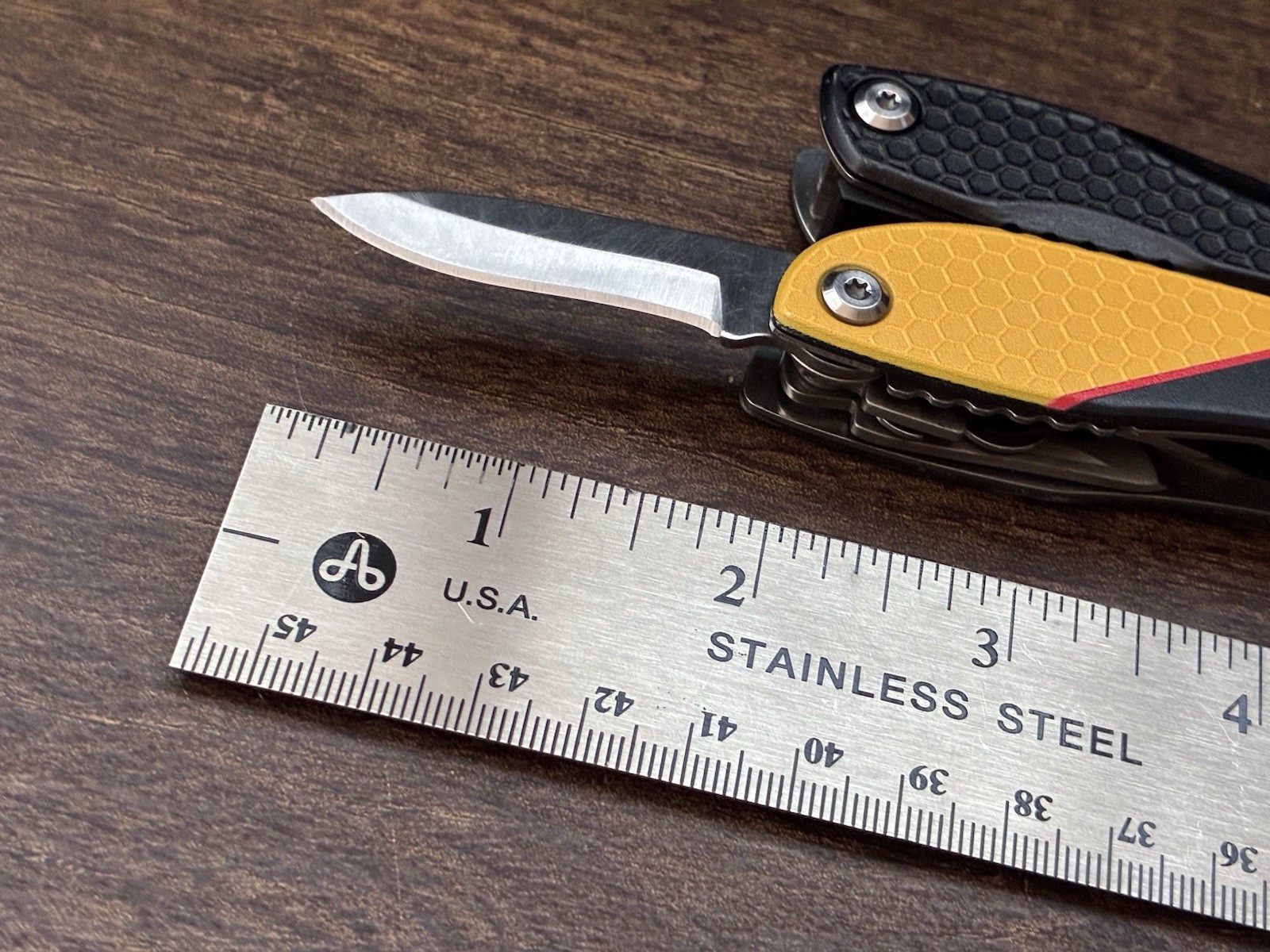 CAT Black & Yellow Multi-Function Tool 12-in-1