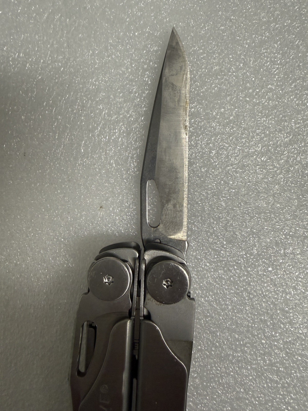 Leatherman Wave Multi‑Tool w/ Nylon Sheath –Stainless Steel–Great Condition