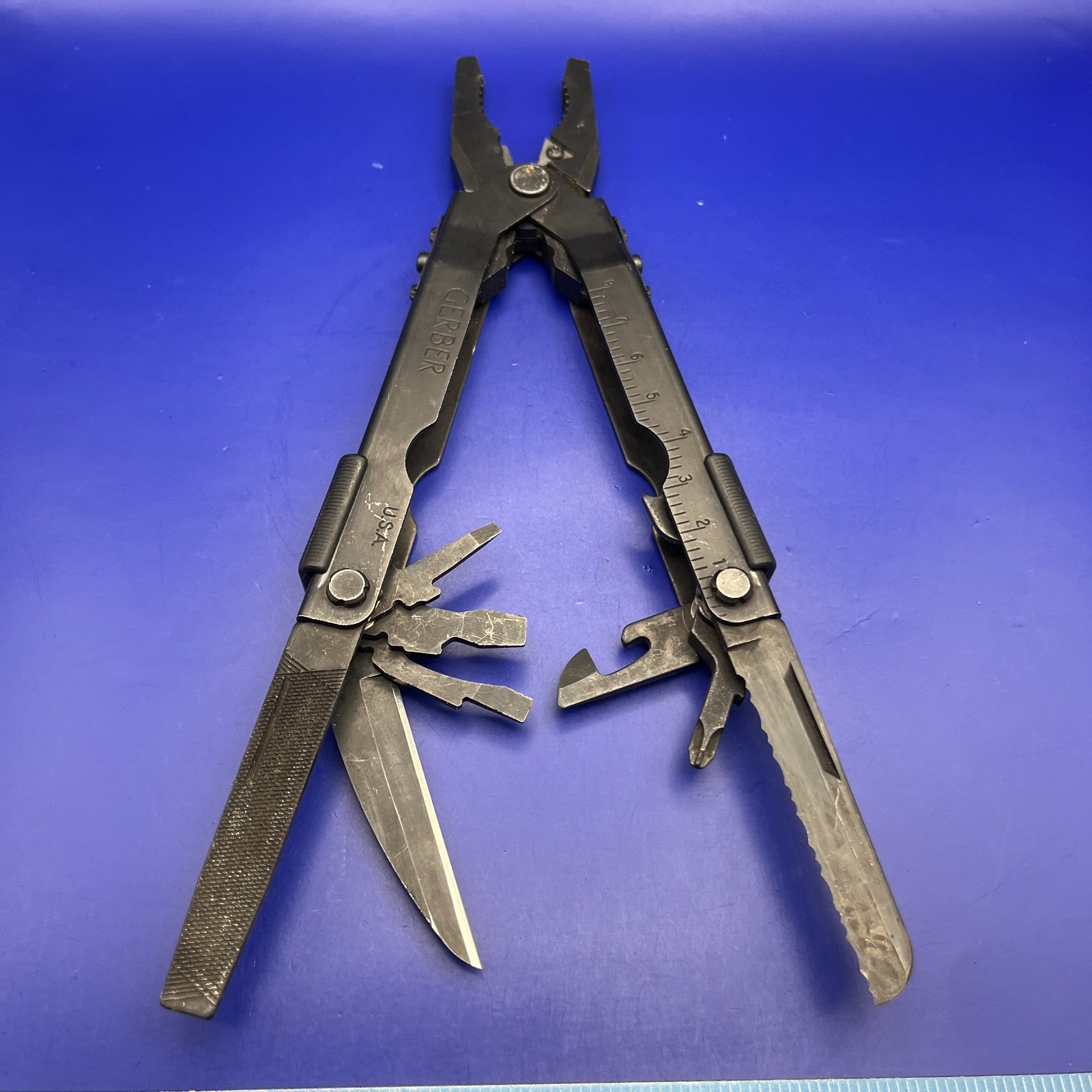 Gerber MP600 Black Oxide Multi-Tool Blunt Nose Pliers Carbide Cutters