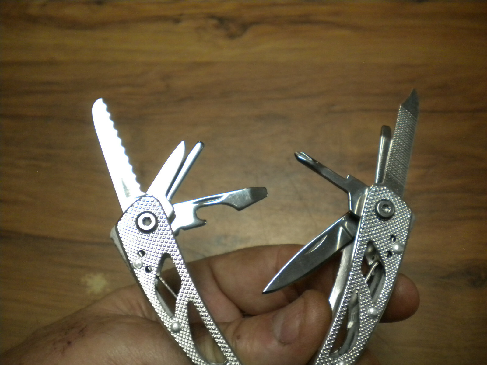 Unbranded STAINLESS POCKET MULTI-TOOL , Looks Unused, see pictures