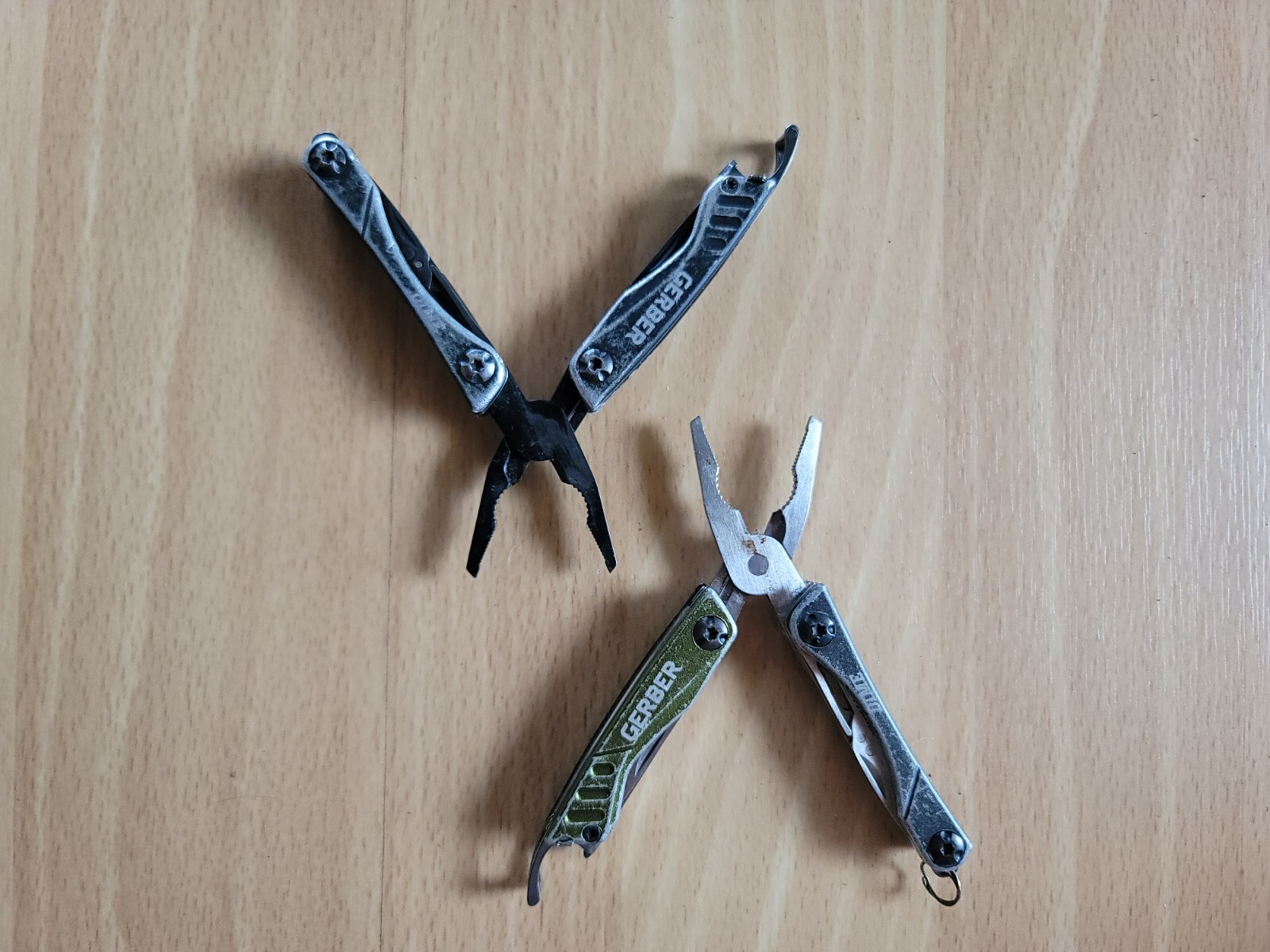 2 Gerber Dime Multi Tool