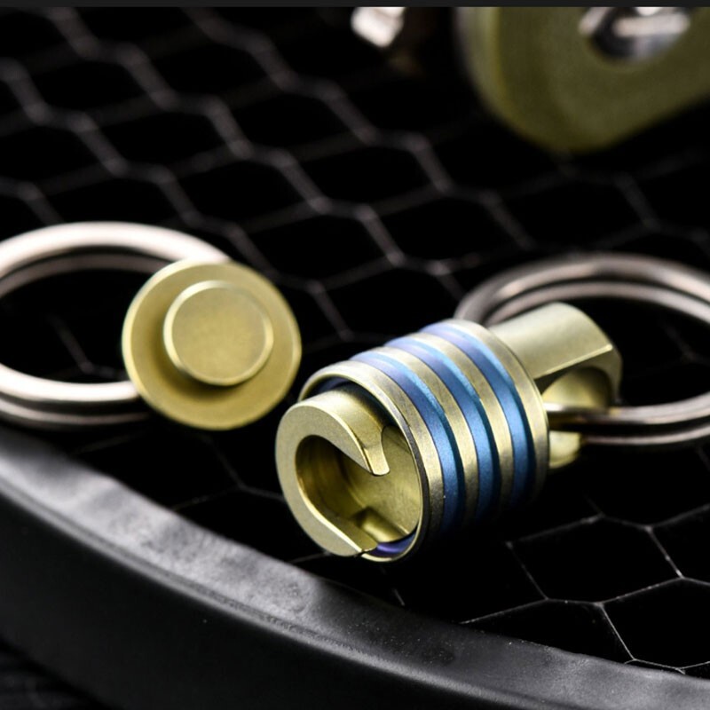 360 Degree Rotation Titanium Alloy Gimbal Keychain w/ Ring Car Keychain EDC Tool
