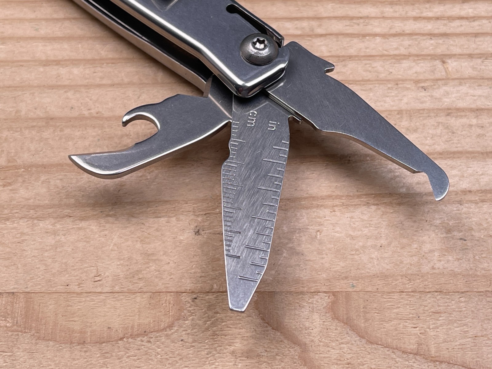 Leatherman Rev Multi‑Tool Knife – Stainless Steel w/ Pocket Clip 06/15
