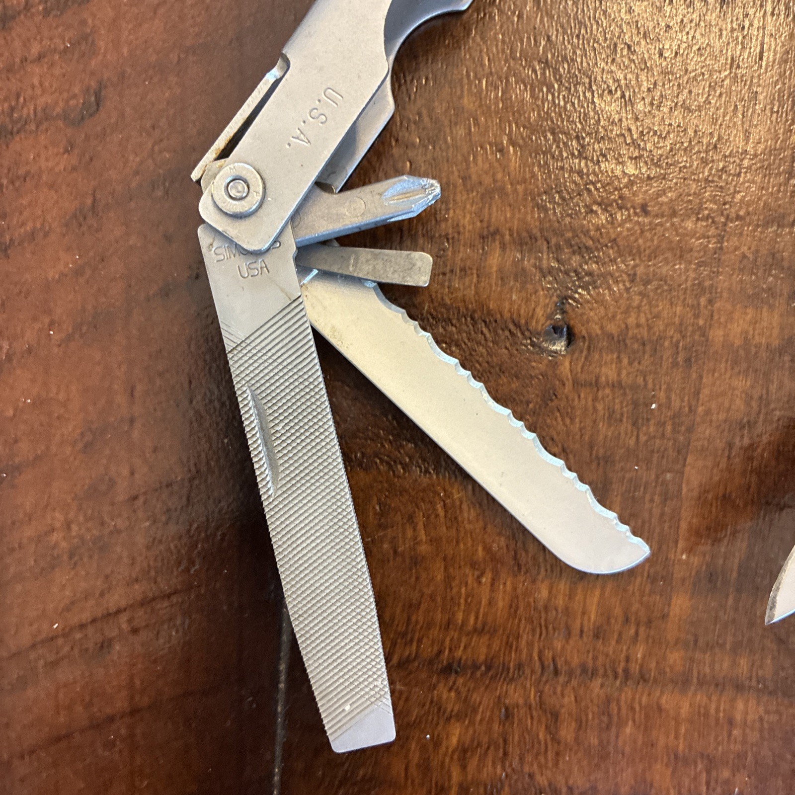 Gerber USA MP600 Blunt Nose Multitool Pliers Knife Saw Vintage – Very Clean!