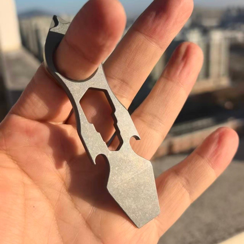 Titanium Alloy Finger Pry Bar 9.8cm Multi Tool Wrench Nail Puller