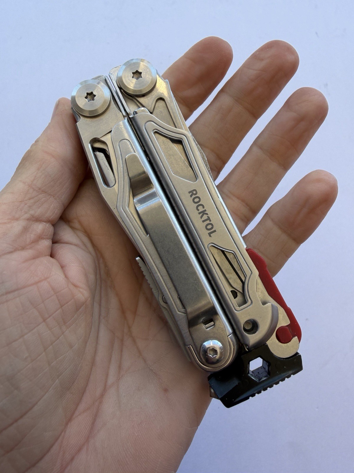 ROCKTOL MULTITOOL 22-IN-1 W/SHEATH & FIRE STARTER/WHISTLE & MORE, EXCELLENT